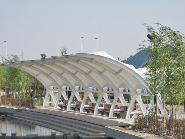 泳池遮陽